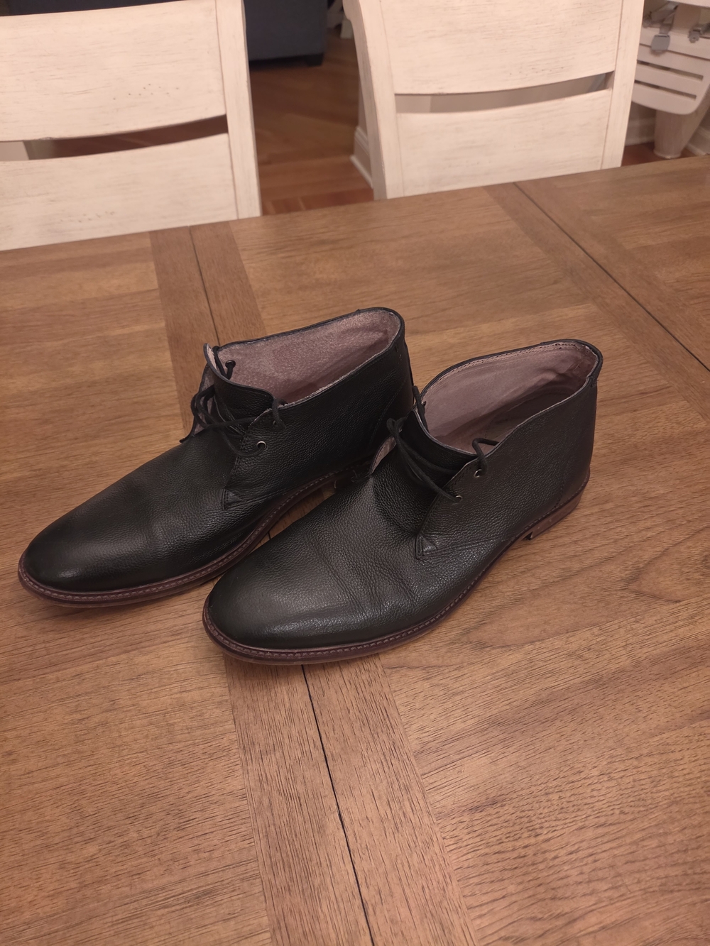 Banana Republic Men's Black Leather Chukka Boots